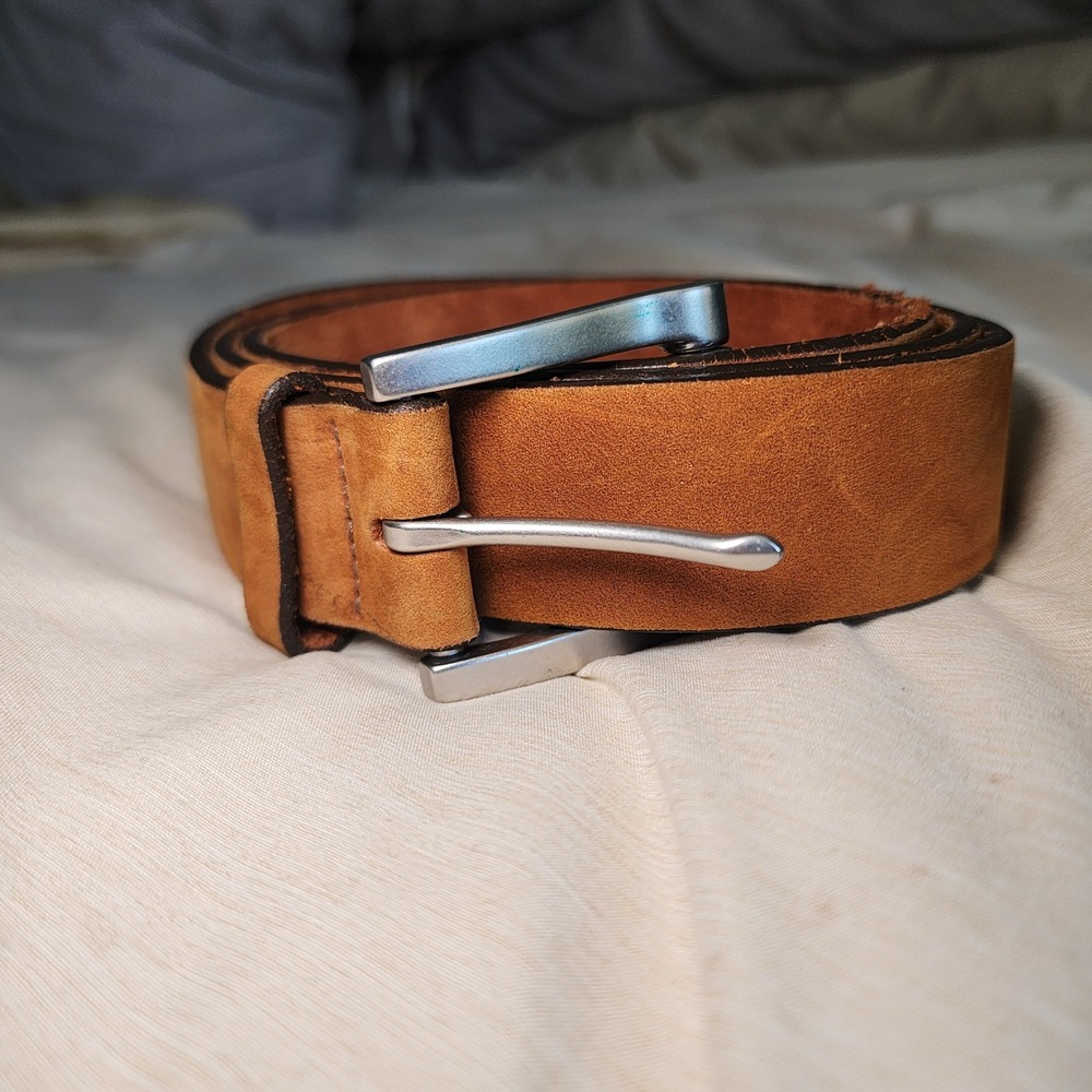L.L. Bean Leather Belt Mens 46 Tan Excellent Made in USA Rugged Heritage Buckle